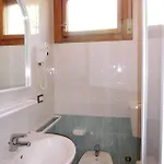 Modern Flat With Terrace For 5 Guests - Beahost Апартаменти Бібіоне