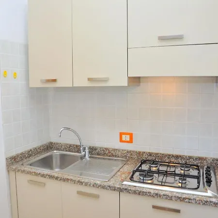 Modern Flat With Terrace For 5 Guests - Beahost Lägenhet