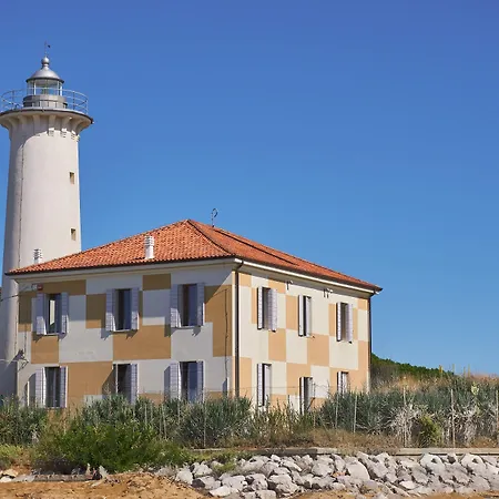 Modern Flat With Terrace For 5 Guests - Beahost * Бібіоне