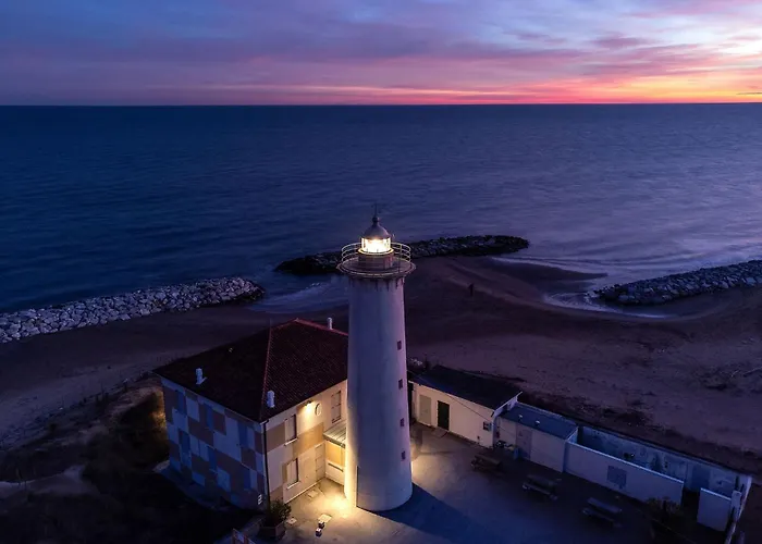 Modern Flat With Terrace For 5 Guests - Beahost